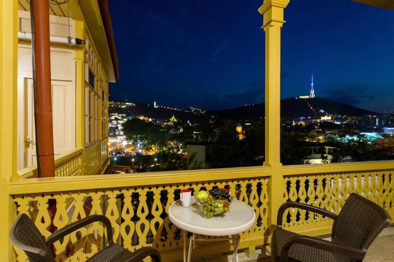 Falcon Apartments - Khvanchkara Тбилиси Экстерьер фото